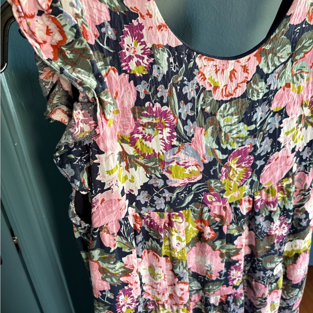 La'Ven floral ruffle sleeves  relaxed long dress features a tie strap back - Picture 2 of 6
